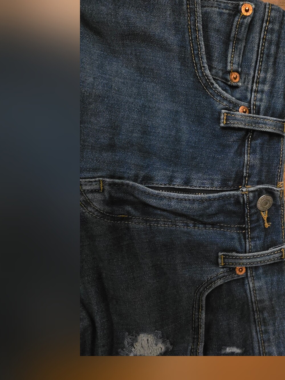 LEVI'S Shorts - Picture 3 of 5